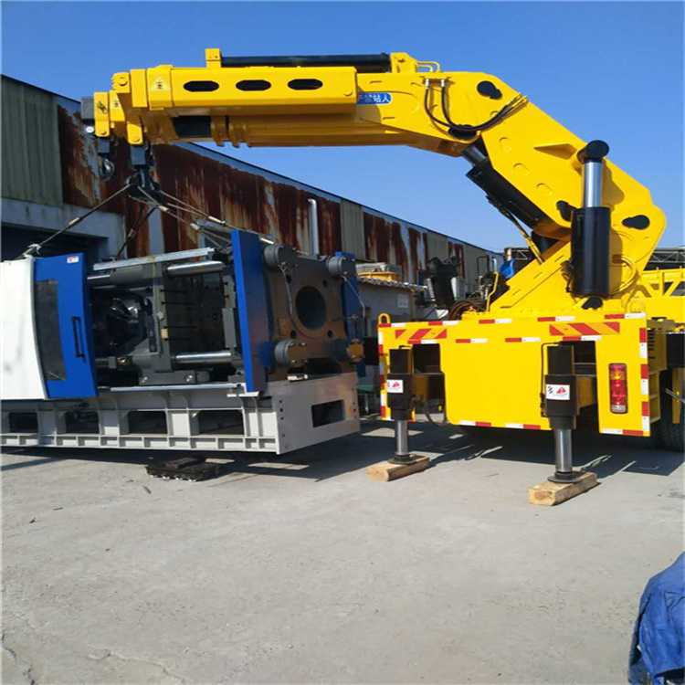 大余县 大吨位折臂吊出租费用解析：一小时租赁多少钱